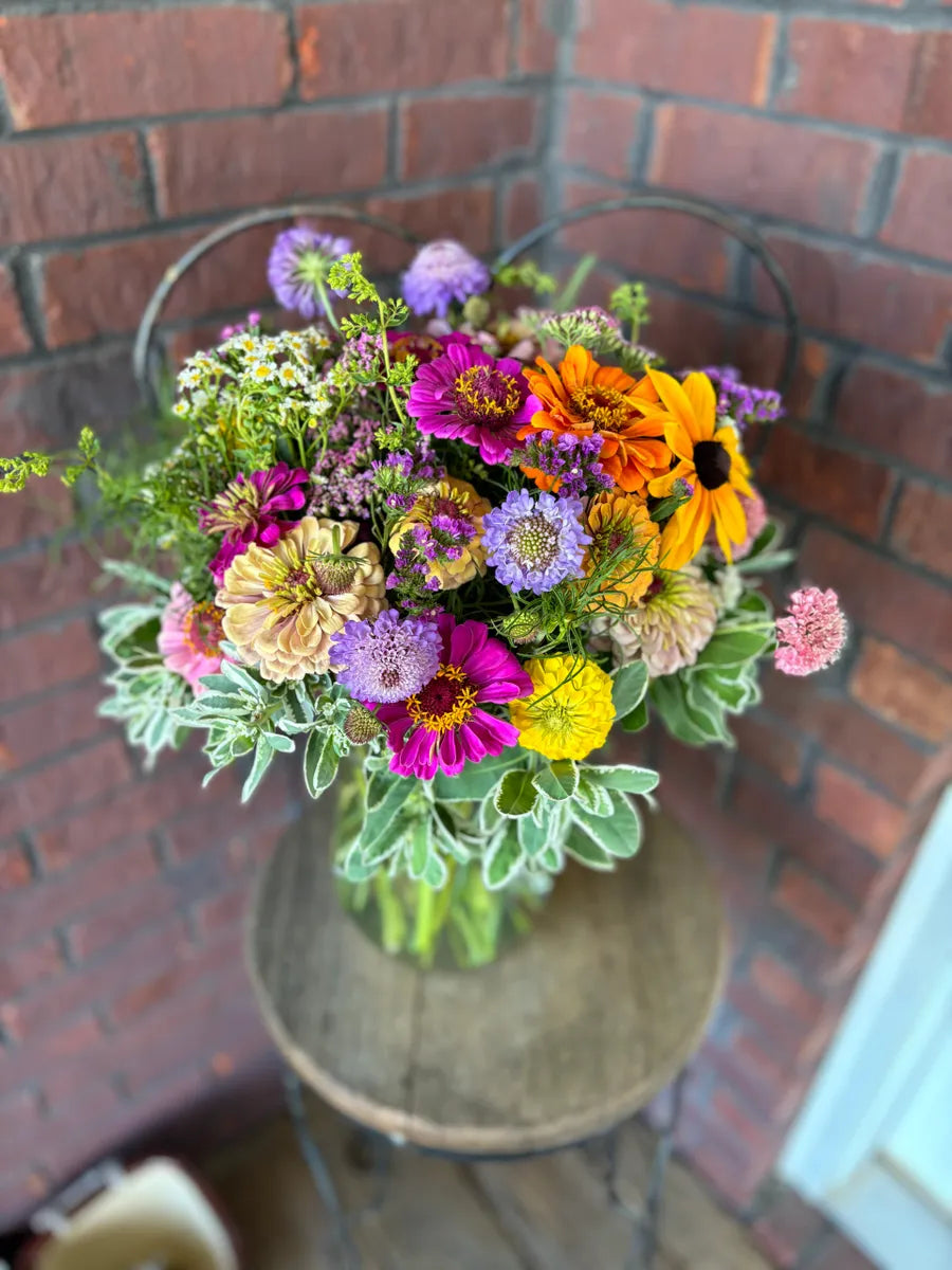 Custom Vase Arrangements (Free Delivery for Orders Over $100)