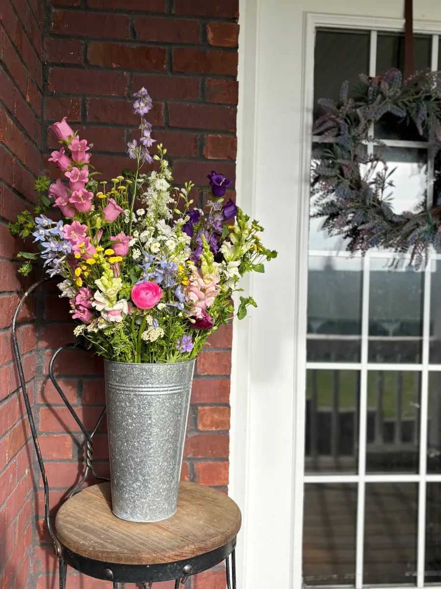 Custom Vase Arrangements (Free Delivery for Orders Over $100)
