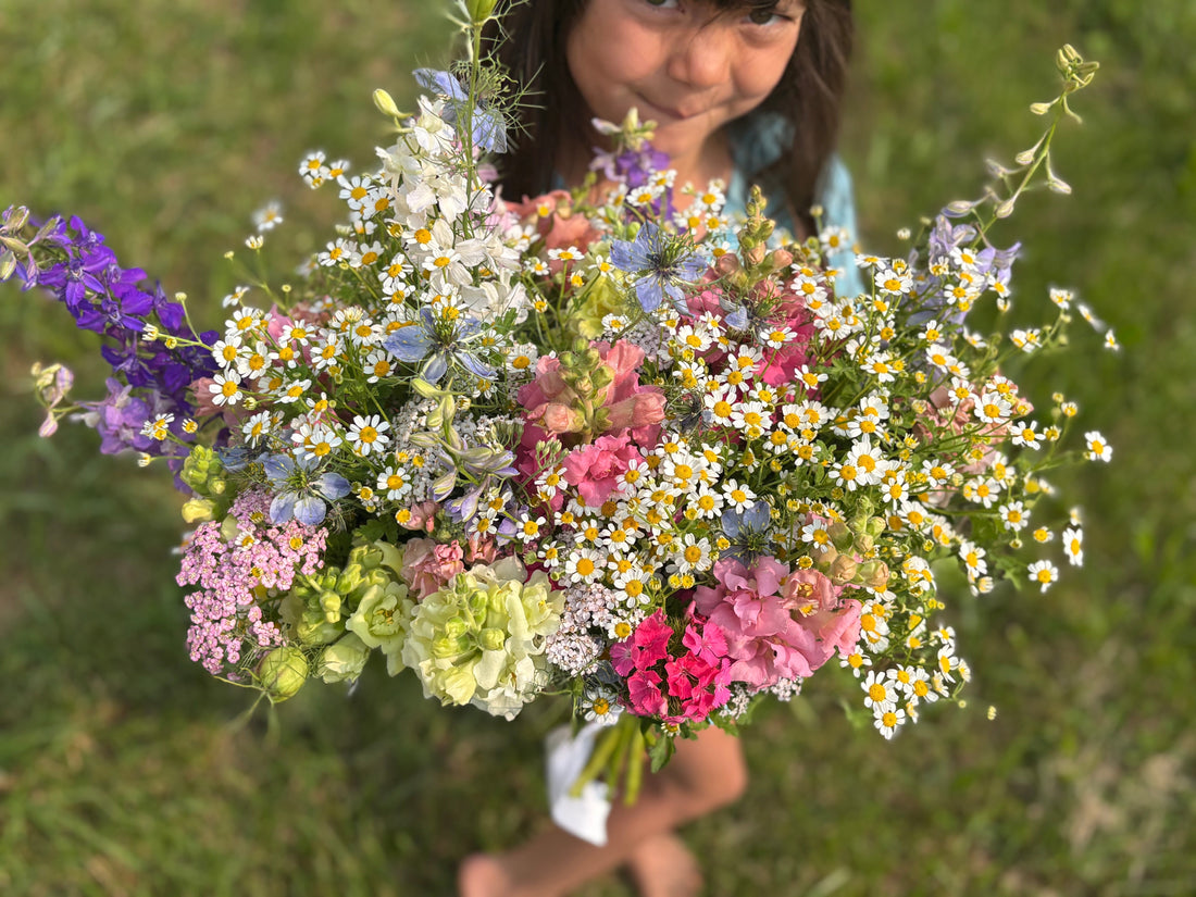 À La Carte Wedding Flowers: A Simple & Affordable Floral Option for Your Wedding Day